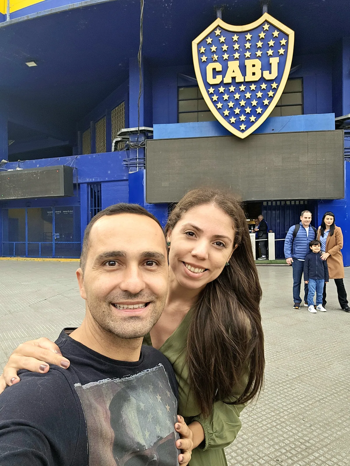 À beira do lago